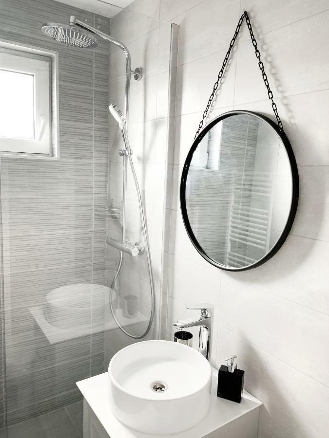 Mhc Quiet Deluxe Suite Near Downtown - Free Parking Braşov Extérieur photo